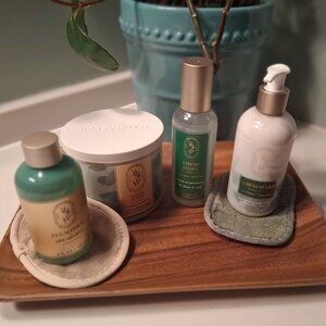 NEW Bath and Body Works Stress Relief Set